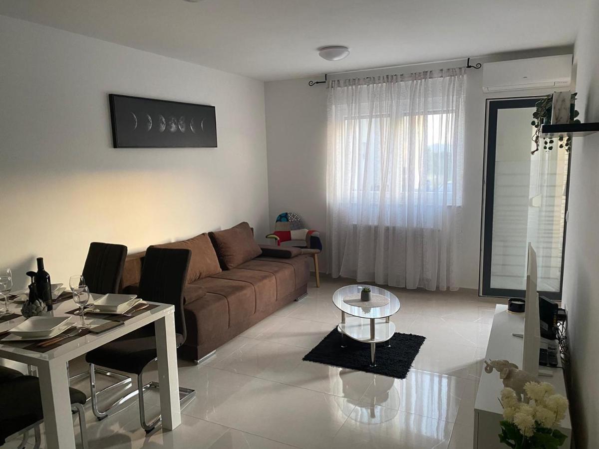 Apartman K&D Appartement Zadar Buitenkant foto